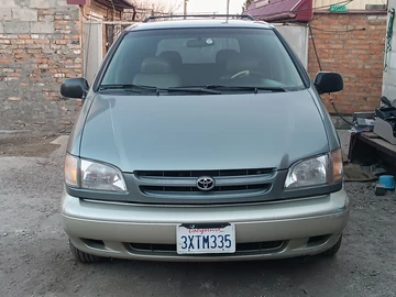 Авто Toyota Sienna 1998 № 8593718