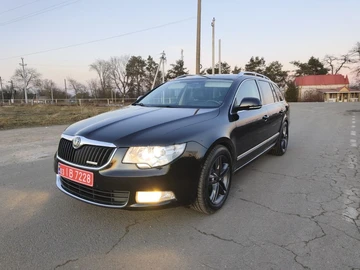 Авто Skoda Superb 2012 № 8593746