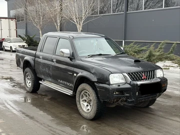 Авто Mitsubishi L 200 2004 № 8593747