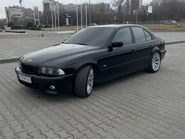 Авто BMW 5 Серия 2001 № 8594012