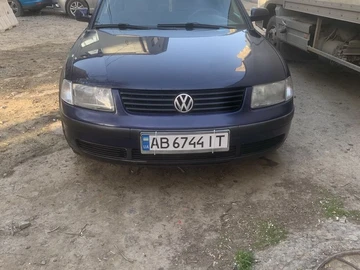 Авто Volkswagen Passat Sedan 1999 № 8594024