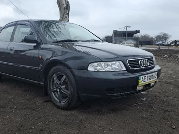 Авто Audi A4 1996 № 8594062