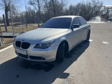 Авто BMW 5 Серия 2004 № 8594576