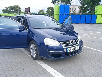 Авто Volkswagen Golf 2008 № 8594925