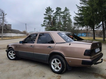 Авто Mercedes W124 1986 № 8595099