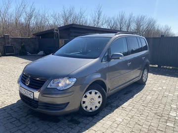 Авто Volkswagen Touran 2008 № 8595138