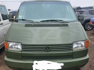 Авто Volkswagen Transporter 2000 № 8595259