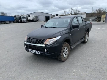 Авто Mitsubishi L 200 2012 № 8595554