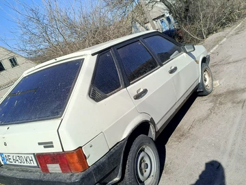 Авто ВАЗ 2109 1989 № 8595558