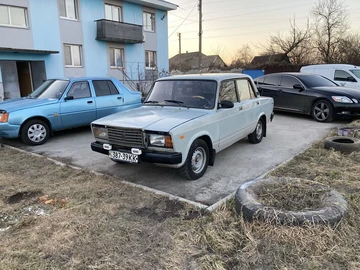 Авто ВАЗ 2107 1982 № 8595577