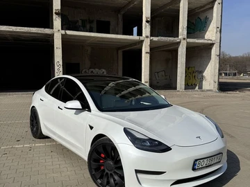 Авто Tesla Model 3 2021 № 8596063