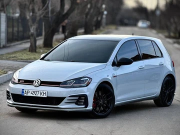 Авто Volkswagen Golf 2020 № 8596103