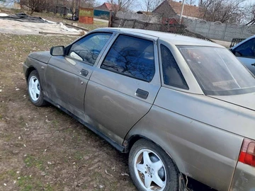 Авто ВАЗ 2110 2000 № 8596161
