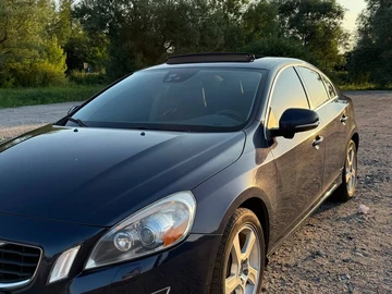 Авто Volvo S60 2013 № 8596255