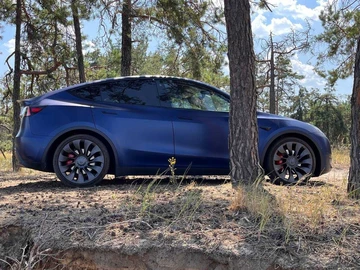 Авто Tesla Roadster 2020 № 8596303