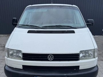 Авто Volkswagen Transporter 2000 № 8597165