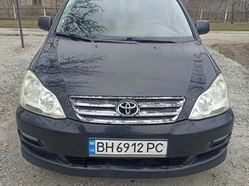 Авто Toyota Avensis Verso 2004 № 8597514