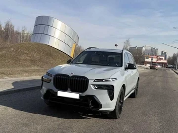 Авто BMW X7 2022 № 8597538