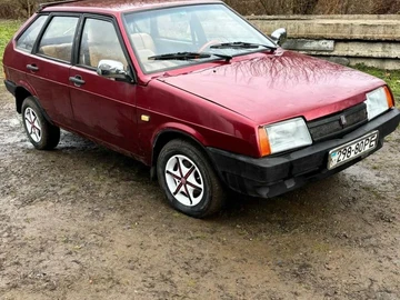 Авто ВАЗ 2109 1995 № 8597560