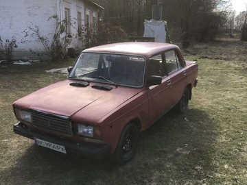 Авто ВАЗ 2107 1985 № 8597936