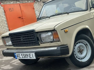 Авто ВАЗ 2107 1995 № 8597949