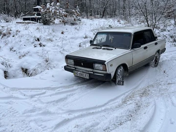 Авто ВАЗ 2105 1996 № 8597972