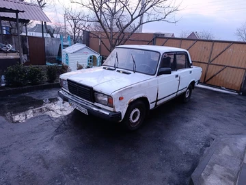 Авто ВАЗ 2107 1999 № 8598000