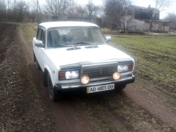 Авто ВАЗ 2107 1990 № 8598025