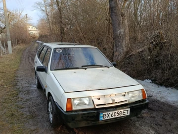 Авто ВАЗ 2109 1988 № 8598531