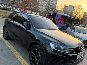 Авто Volkswagen Touareg 2016 № 8598611