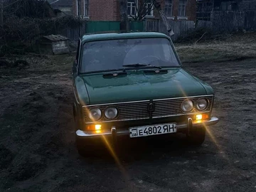 Авто ВАЗ 2103 1976 № 8598712