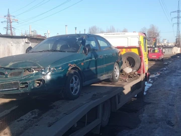Авто Mitsubishi Carisma 1998 № 8599044
