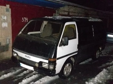 Авто Isuzu Midi Груз  1994 № 8599188