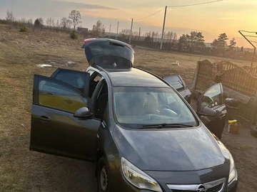 Авто Opel Astra 2012 № 8599319