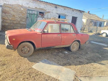 Авто ВАЗ 2107 1990 № 8599521