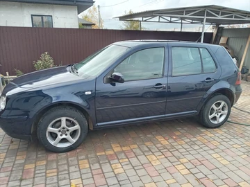 Авто Volkswagen Golf 1999 № 8599525