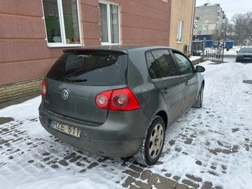 Авто Volkswagen Golf 2005 № 8599542