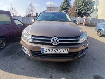 Авто Volkswagen Touareg 2011 № 8599800