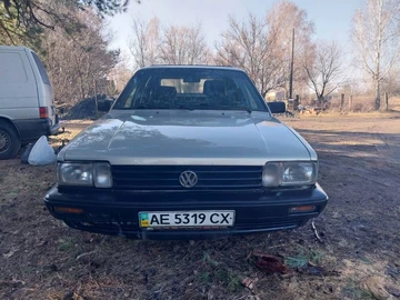 Авто Volkswagen Passat Hatchback 1985 № 8600072