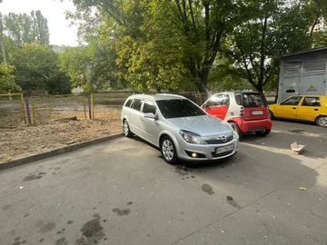 Авто Opel Astra 2009 № 8600088