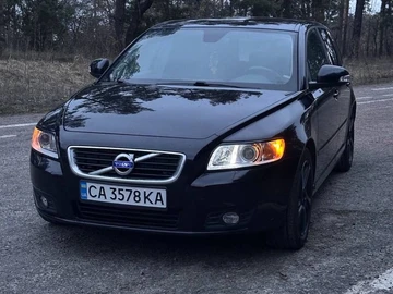 Авто Volvo V50 2012 № 8600313