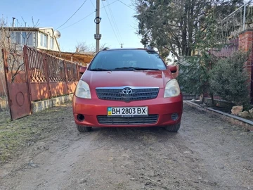 Авто Toyota Corolla Verso 2001 № 8600317
