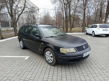 Авто Volkswagen Passat Sedan 2000 № 8600339
