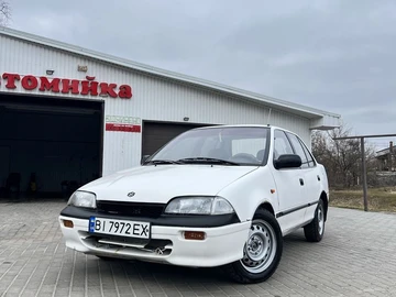 Авто Suzuki Swift 1996 № 8600349