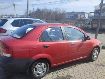 Авто Chevrolet Aveo 2004 № 8600599