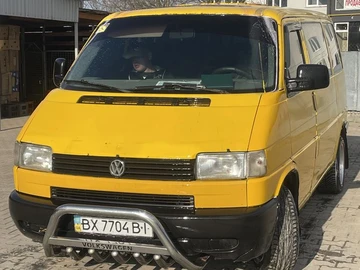 Авто Volkswagen Transporter 1992 № 8601176