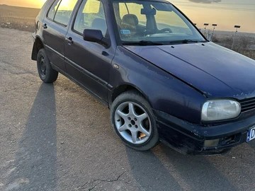 Авто Volkswagen Golf 1998 № 8601155