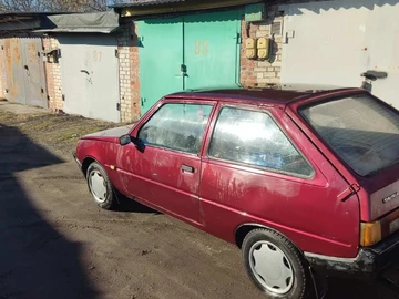 Авто ЗАЗ Таврия 2001 № 8601480