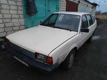 Авто Volkswagen Passat Sedan 1982 № 8601493