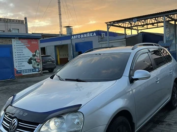 Авто Volkswagen Golf 2009 № 8601502